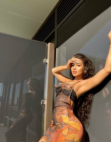 OfficialArmaniMarie sexy star picture