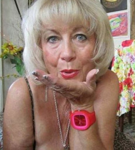 Christine Glatz hot actress photo