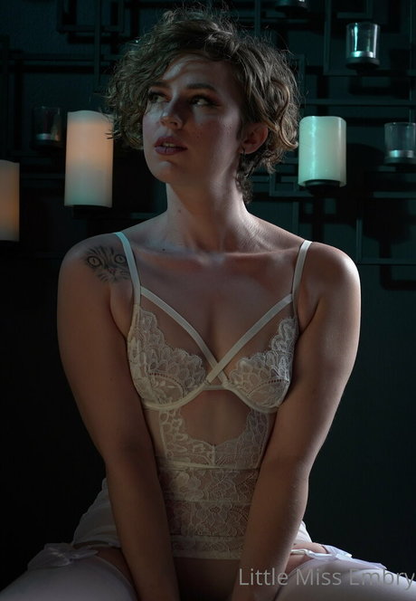 littlemissembry erotic model pic