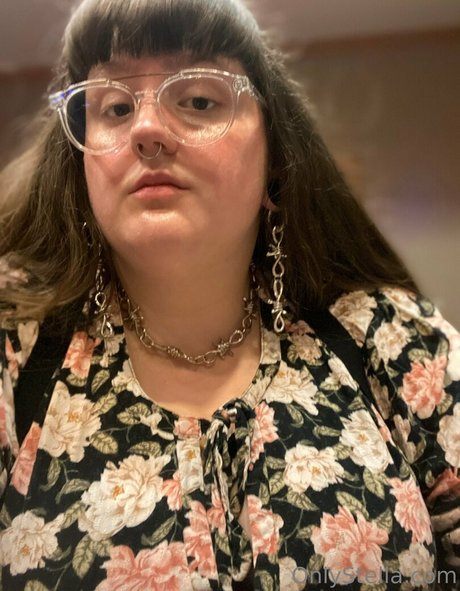 stellarstella pornographic model pic