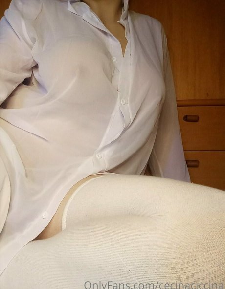 cecinaciccina adult model pic