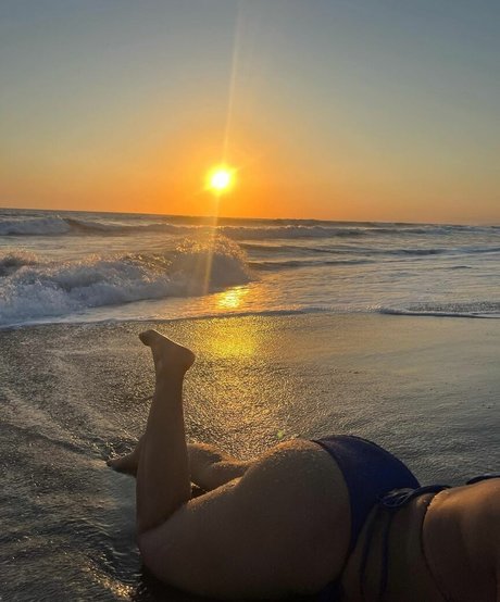 YackguZ star sexy pics