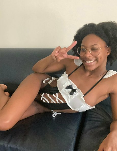 blackandyellownsfw nude star gallery