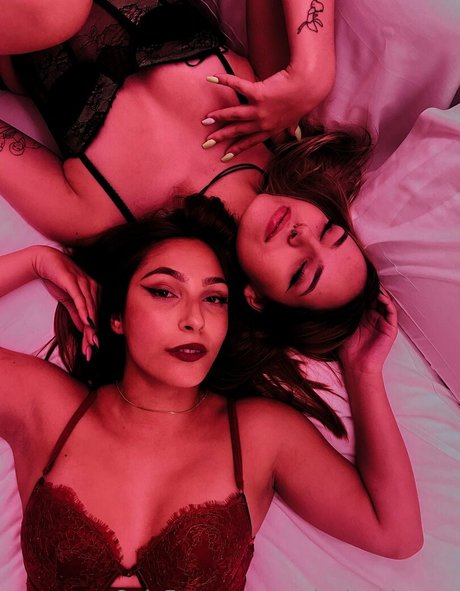 exclusivekitsune sex actress photo