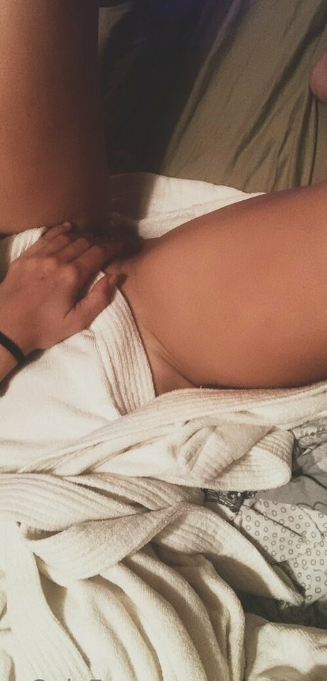 aura90g model pornographic gallery