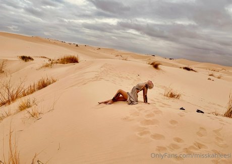 misskahleesi porn star photos