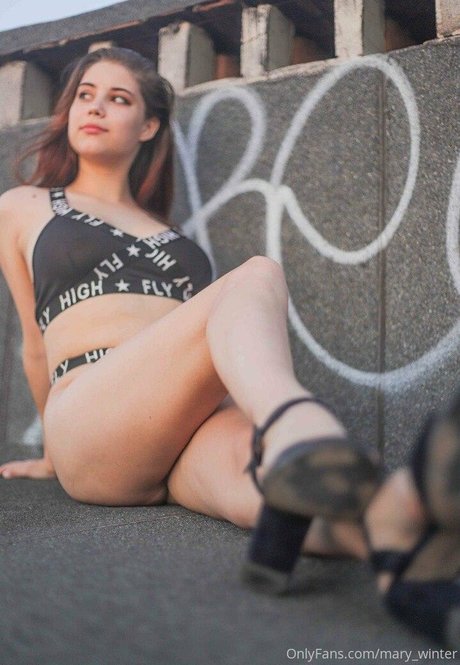 marywinter model pictures