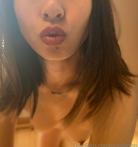 notallxson exclusive actress pictures