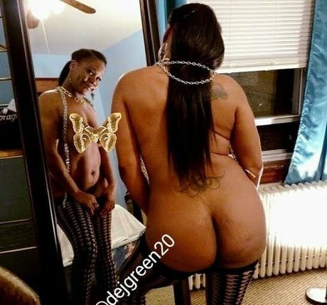 naturebabylily star nudes img