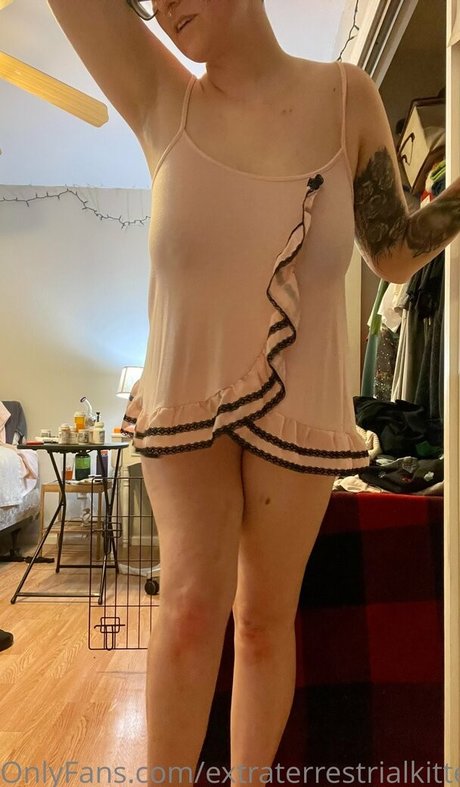 extraterrestrialkitten star free pics