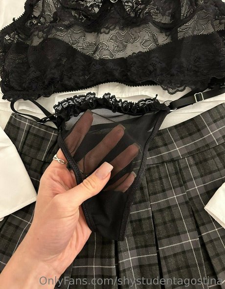 shystudentagostina nudes pornstar image