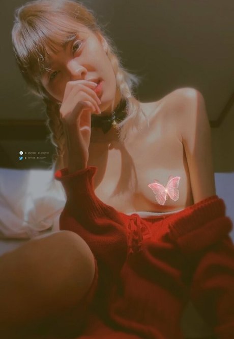 lacsapess naked star photos