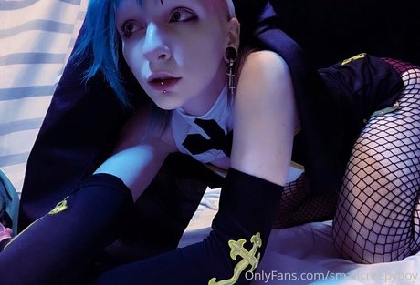 smallcreepyboy star images