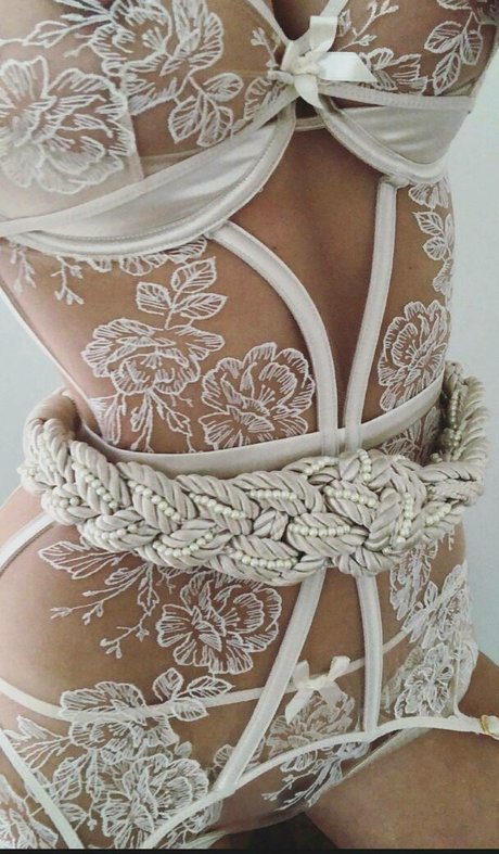 Rosie Roff hd star pic