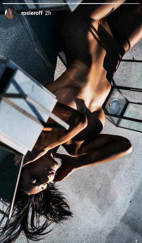 Rosie Roff model erotic pic