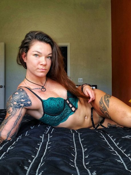 AmericanKat model sex galleries