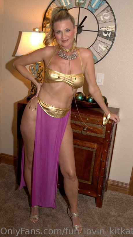 fun lovin kitkat model art photos