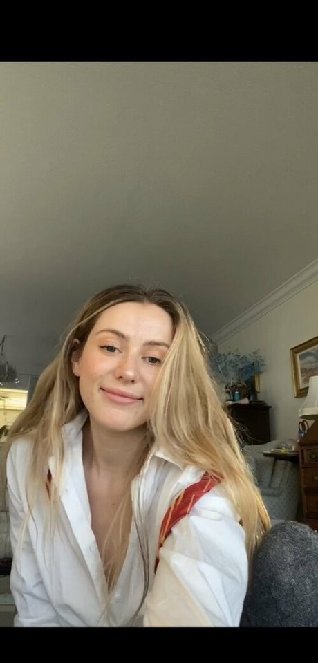 carolinecalloway star perfect archive