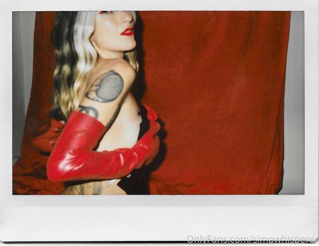 simpwhisperer sexy pornstar pic