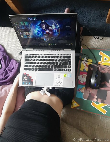 miamoar pornstar beautiful picture