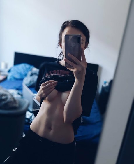 miamoar art pornstar picture