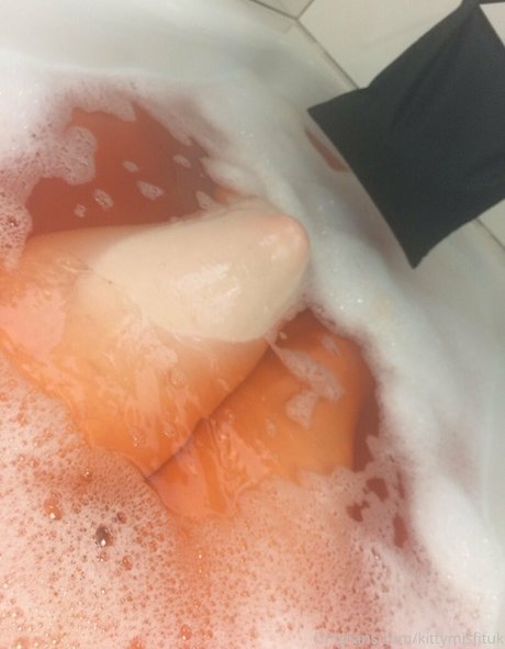 kittymisfituk naked star images