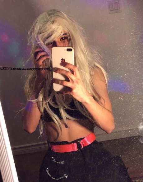 tinysexilexi666 nude actress galleries