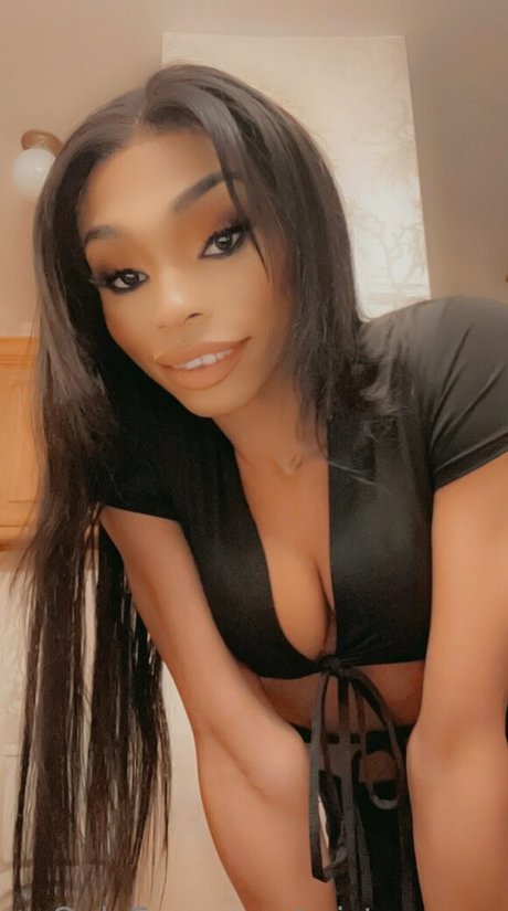 mistressren hot actress photos