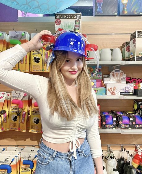 Tiahlicious model erotic pic