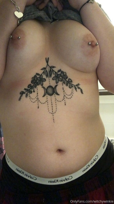 witchywinkie adult star img