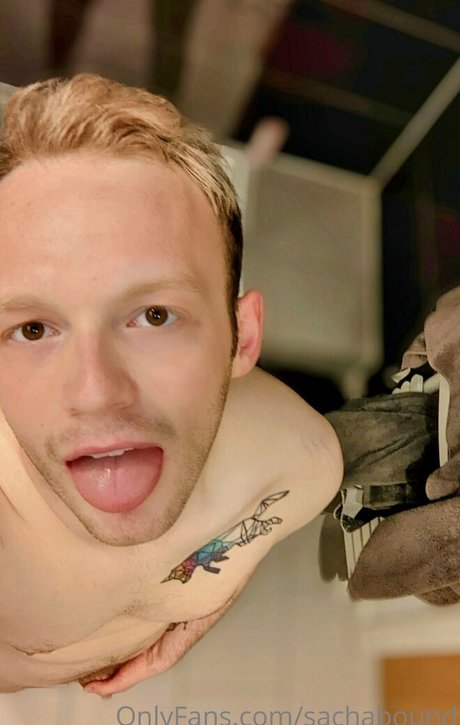 sachabound model art pic