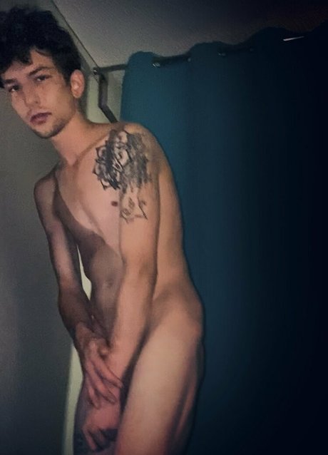 chrisoflyng pornstar nudes img