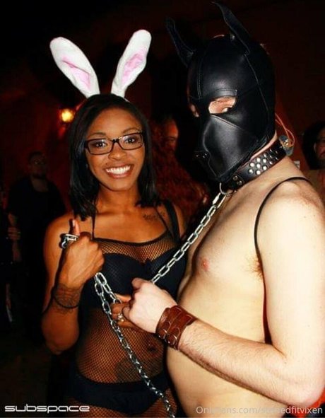 stonedfitvixen pornographic model image