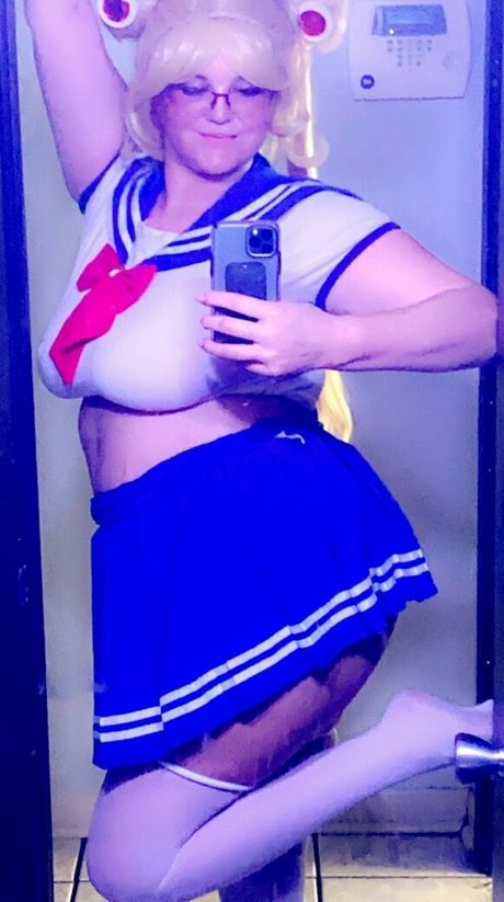 sirenreignn nude pornstar pic