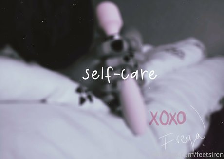 siren goddess best model photo