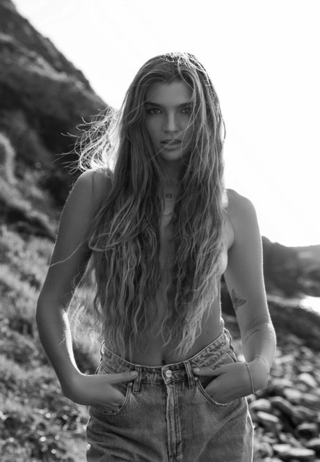 Sjana Elise Earp top pornstar pics