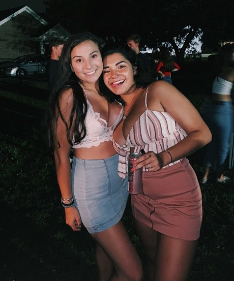 skinny teen onlyfans hd images