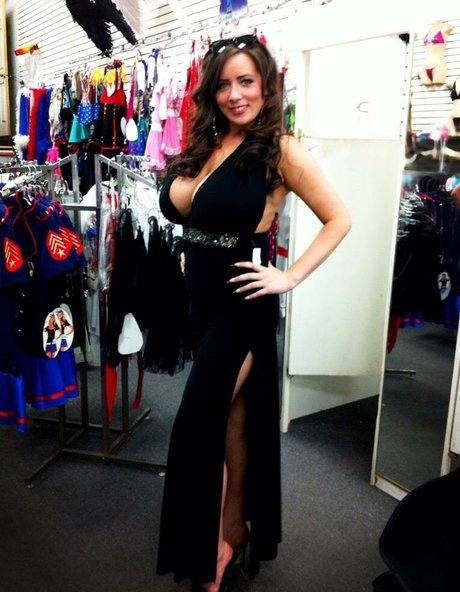 Stephanie Fox sexy star img