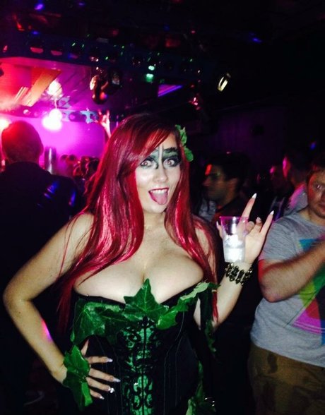 Stephanie Fox star nude picture