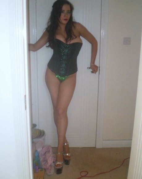 Stephanie Fox star exclusive img