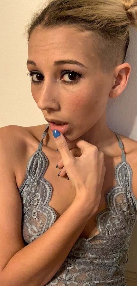 realgarnetrose porn star img