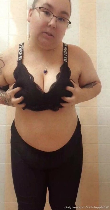 sinnfulapple420 nudes actress pics