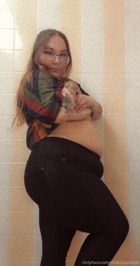 sinnfulapple420 pornstar perfect pics