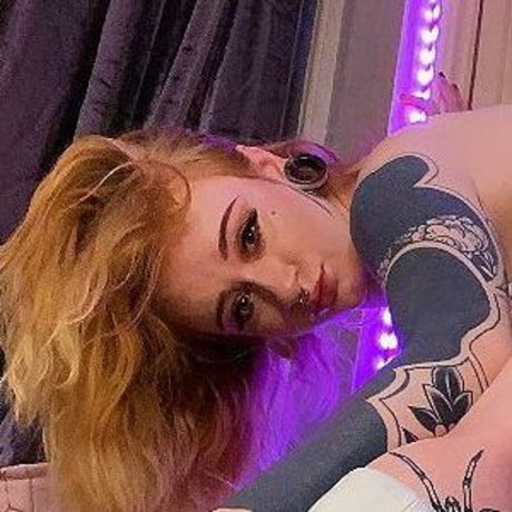 Azura Alii pornstar nude gallery