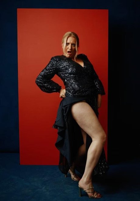 Daisy May Cooper star adult img