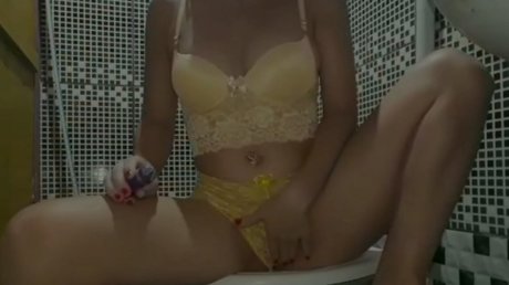 Aline Marques art actress images