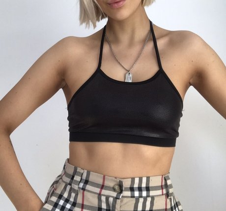 Alice Copeland naked model archive