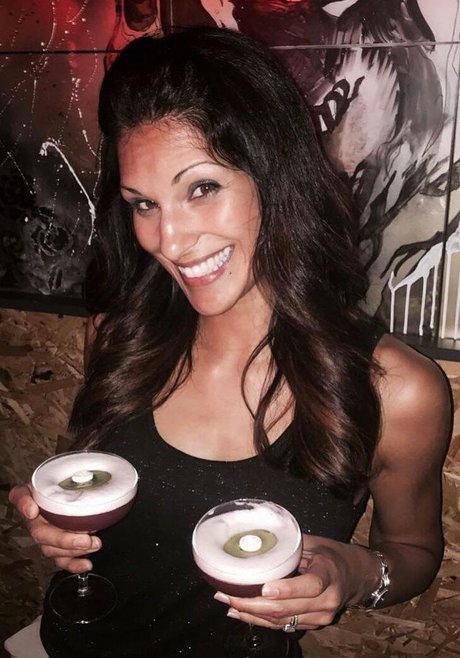 Nicci Jolly model beautiful pictures