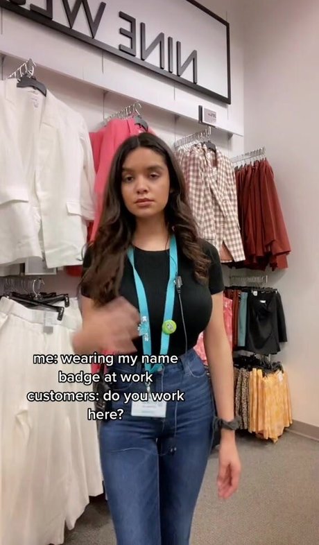 Erika Morfin nude actress pictures