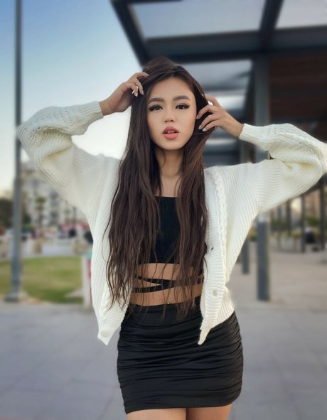 Zhang beautiful star img